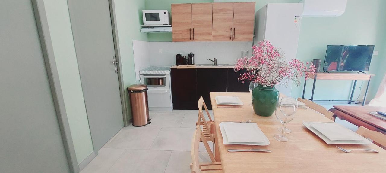 Apartamento Location A La Semaine Néoules Exterior foto